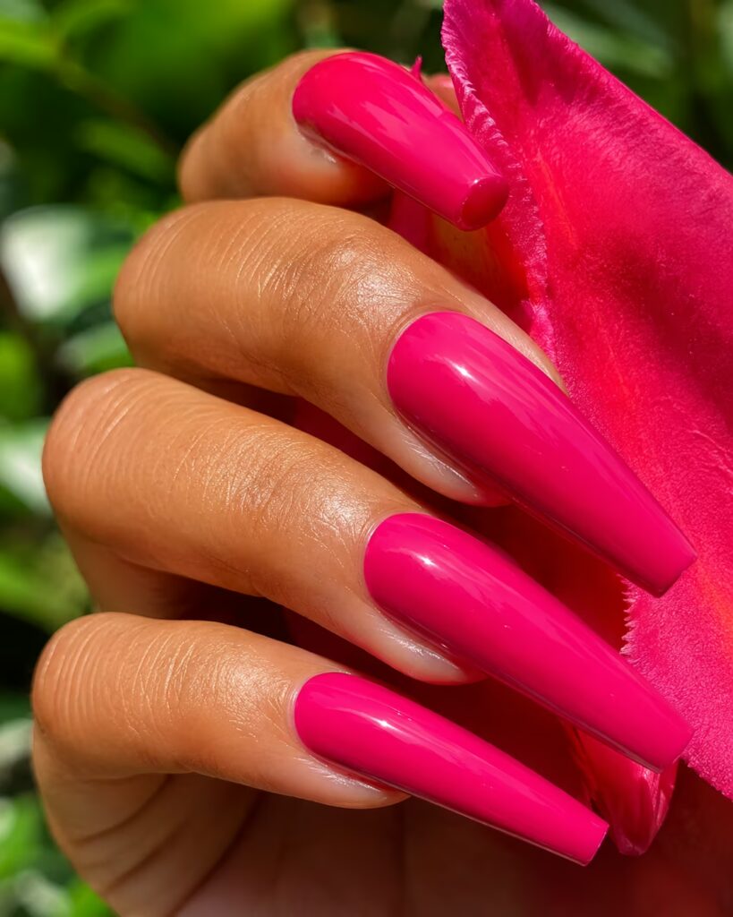 Fuchsia Glossy Lipstick