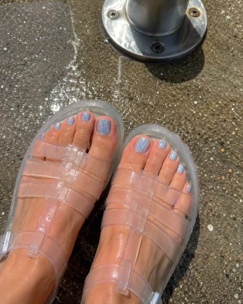 Holographic Tide Glow