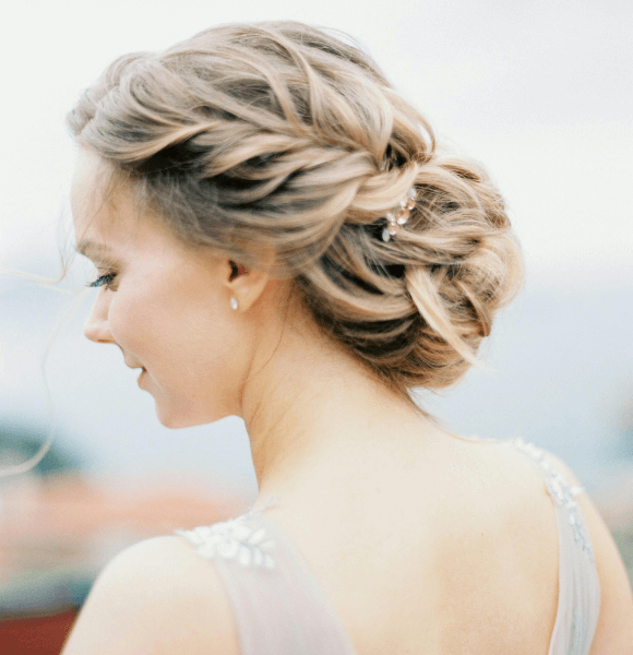 17. Beachy Bun — The Lazy Girl Volume Hack
